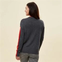 Krimson Klover Fireside Pullover Sweater - Women's -Ladies Skiing Store fw23 2067 010 studio 1366