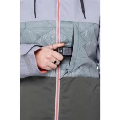 686 Athena Insulated Jacket - Women's -Ladies Skiing Store fw23 686 womensathenainsulatedjacket goblingreencolorblock 10