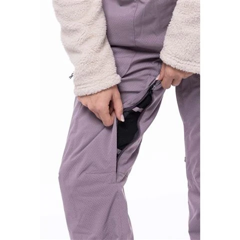 686 Black Magic Insulated Bib - Women's 686 Black Magic Insulated Bib - Women's -Ladies Skiing Store fw23 686 womensblackmagicinsulatedbib dustyorchidgeojacquard 3