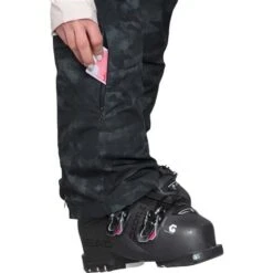 Obermeyer Bliss Bib Pant - Women's -Ladies Skiing Store fw23 obermeyer womensblissbibpant nightsky 5