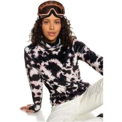 Roxy Deltine Fleece Pullover - Women's -Ladies Skiing Store fw23 roxy womensdeltinefleecetop trueblacknimal 6