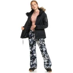 Roxy Nadia Printed Pant - Women's -Ladies Skiing Store fw23 roxy womensnadiaprintedpant trueblackblackflowrs 5