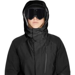Volcom Aris Ins Gore Jacket - Women's -Ladies Skiing Store fw23 volcom womensarisinsulatedgorejacket blackplum 4