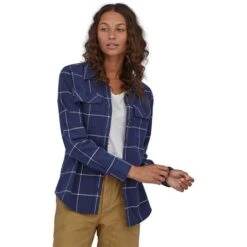 Patagonia L/S Organic Cotton Midweight Fjord Flannel Shirt - Women's (42405) -Ladies Skiing Store wbf2223 42405 wlne aw1